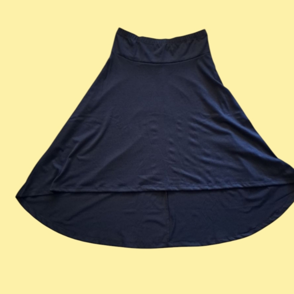 Love Tree Skirt Navy Blue High-Low High-Waist Dancer Skirt Size Medium NWOT